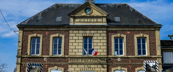 mairie de montmacq