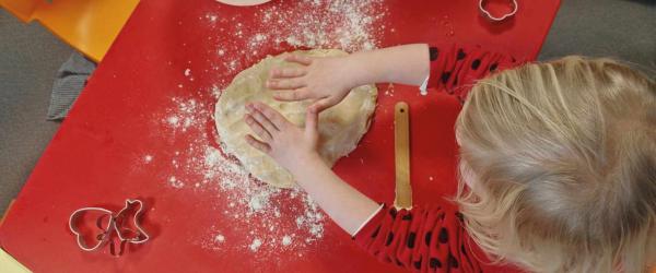 PetitE enfance : partage et professionnalisme